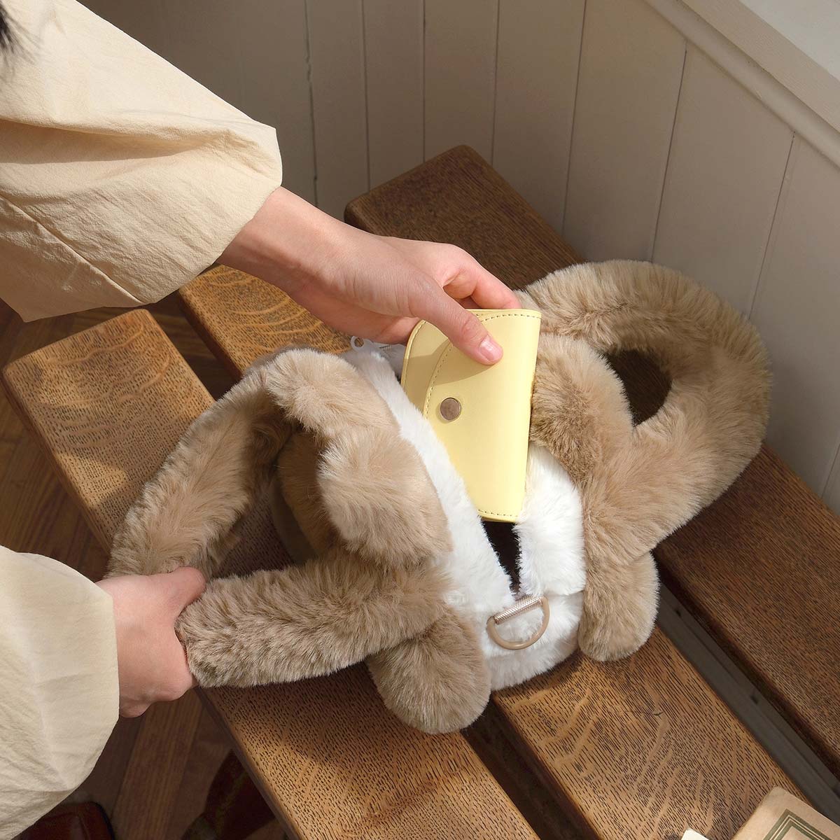 THE MONSTERS Labubu Classic Series-Plush Flower Bag