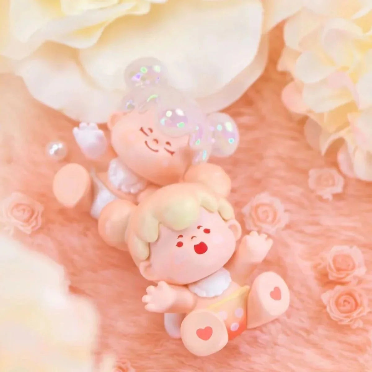 WOOW Hold Your Good Luck Mini Beans Series Figures. Blind Bag