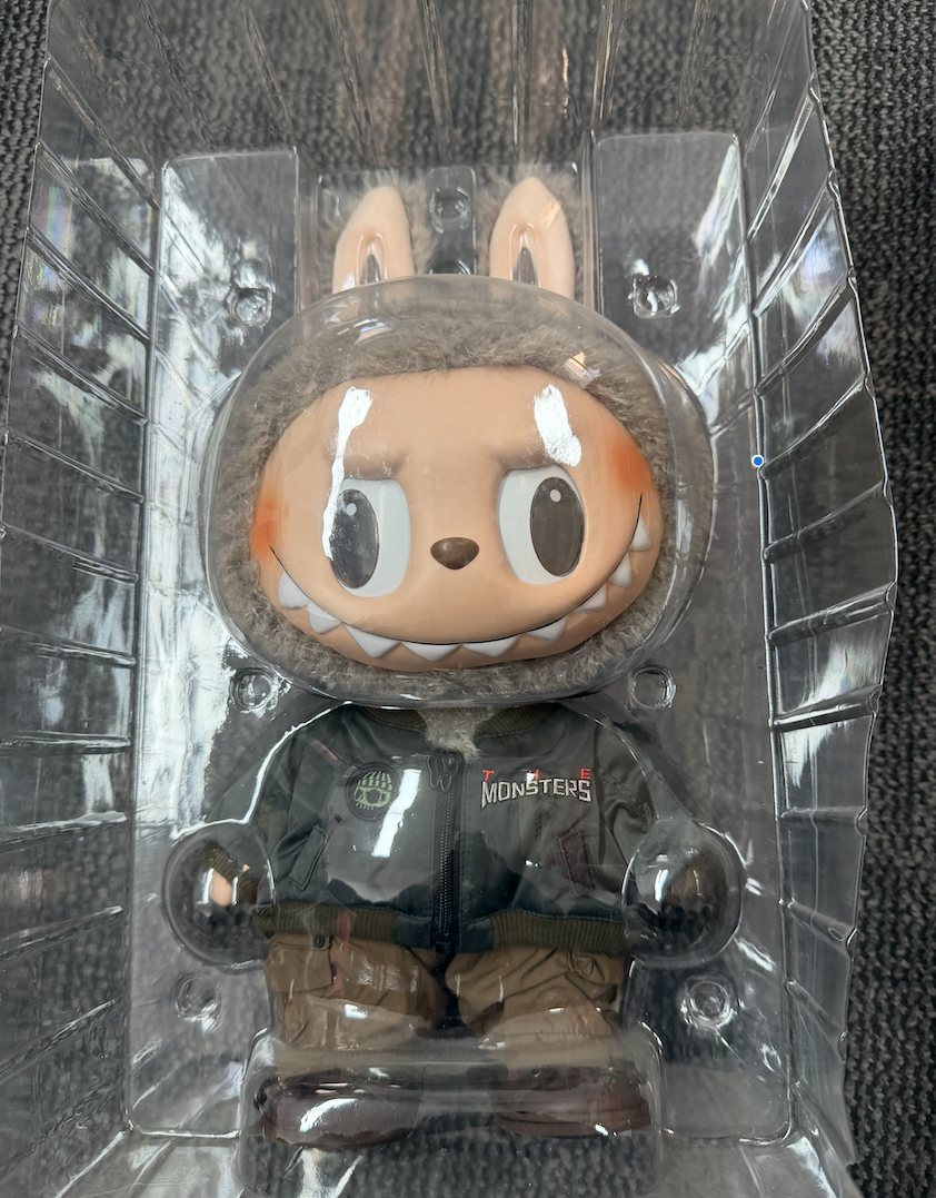 THE MONSTERS LABUBU - JUMP FOR JOY Vinyl Plush Doll