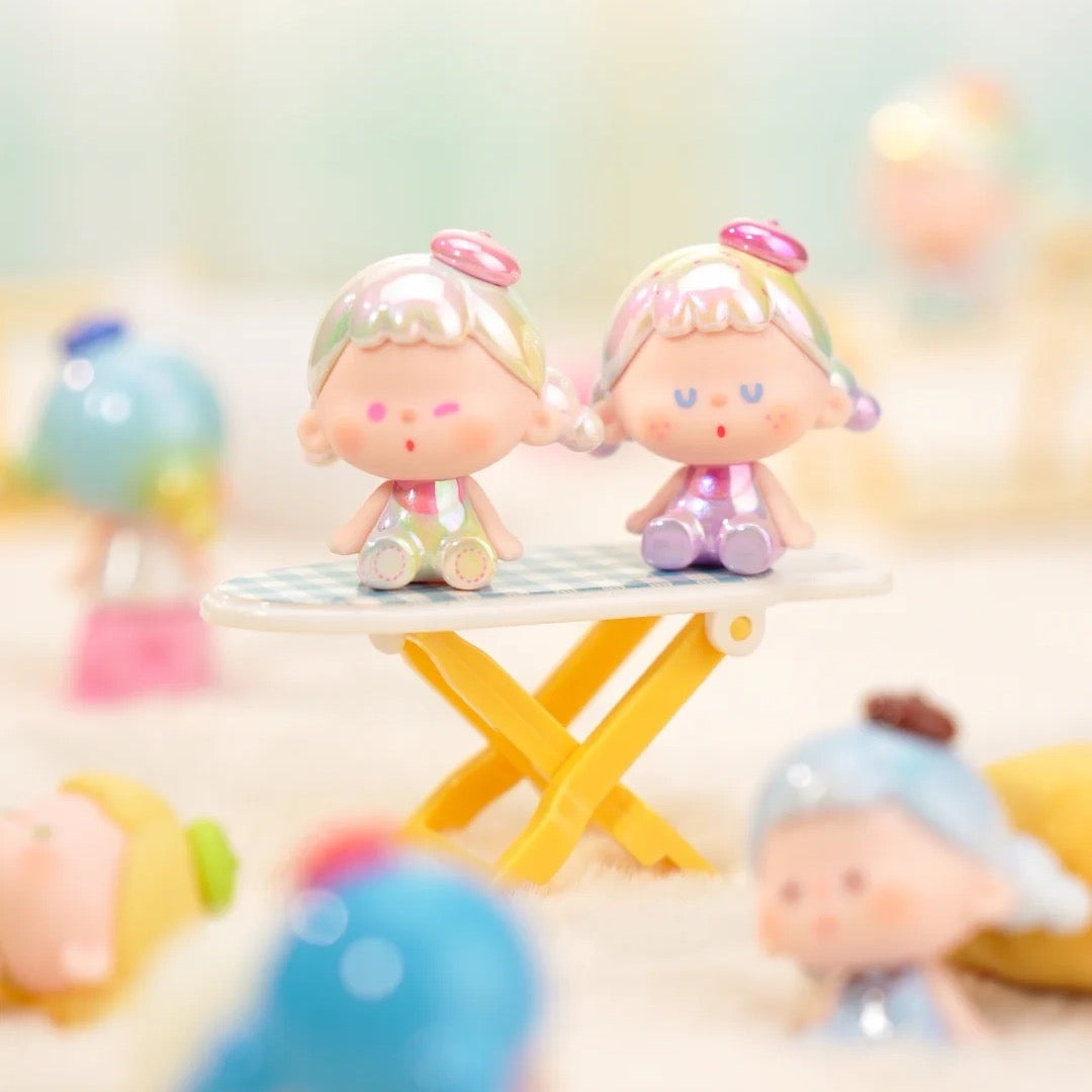 Vuuyoo Cute & Fun Amusement Park Series Mini Beans Figures. Blind Bag