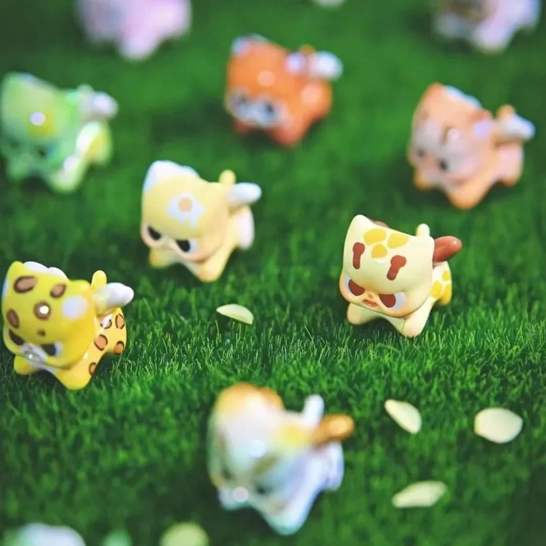 Cute Pitty On The Prowl Series Mini Beans Figures. Blind Bag