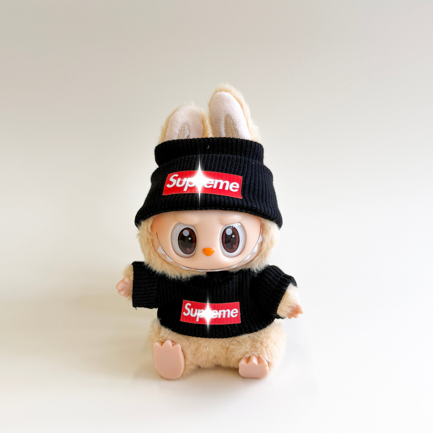 Labubu Streetwear Outfit Set – Beanie & Sweatshirt