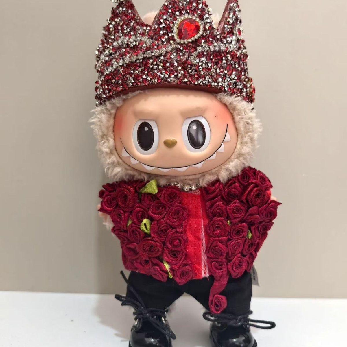 Labubu doll clothes Same model as G-Dragon's concert (No doll)