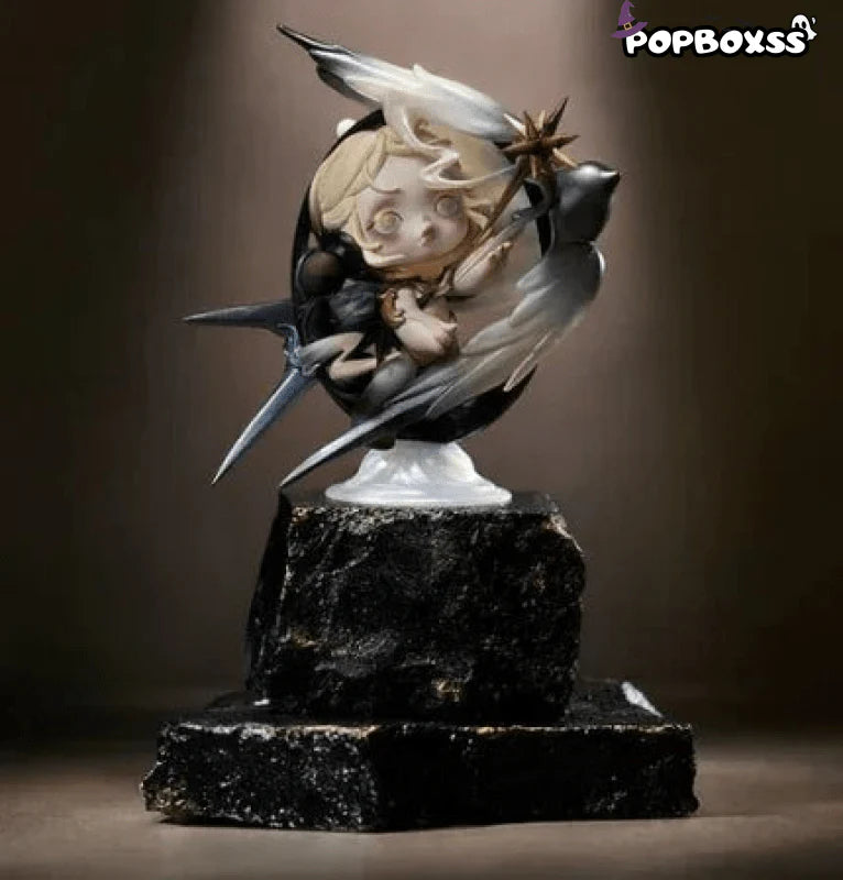 SKULLPANDA Light's Longitude and Latitude Figurine. Hanging Card