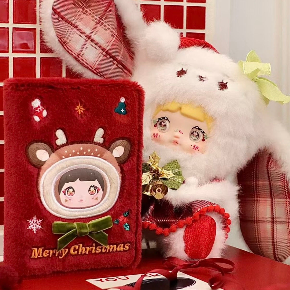 Nommi Merry Chrismas Plush notebook