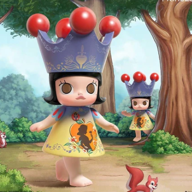 MEGA ROYAL MOLLY 400% Snow White