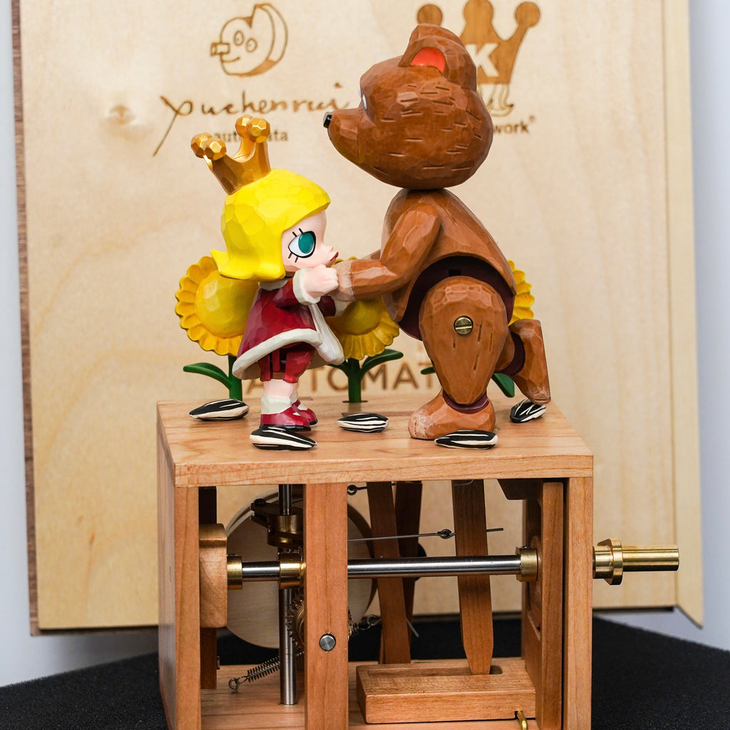 MOLLY Dancing with the bear 20th Anniversary Exhibition Limited Edition Figure