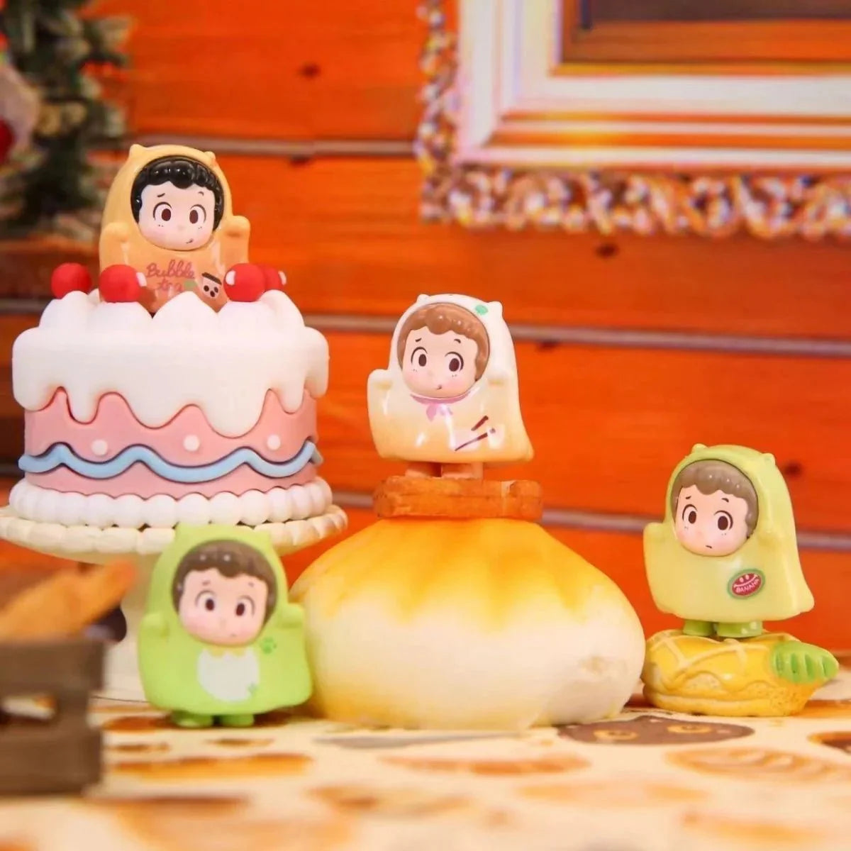 Piny Let's Hang Out Together Mini Beans Series Figures. Blind Bag