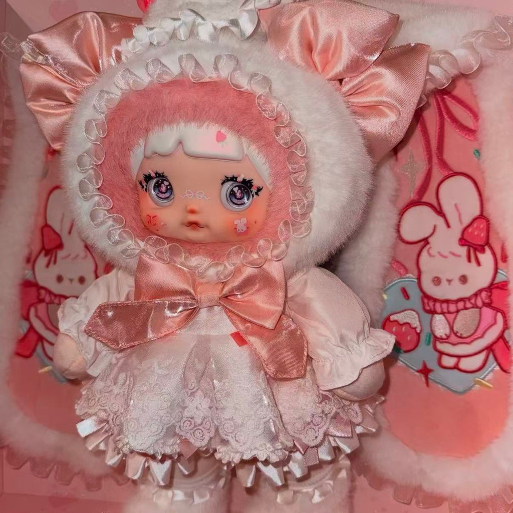 NOMMI Spring strawberry Vinyl plush ornaments(Japan region exclusive)