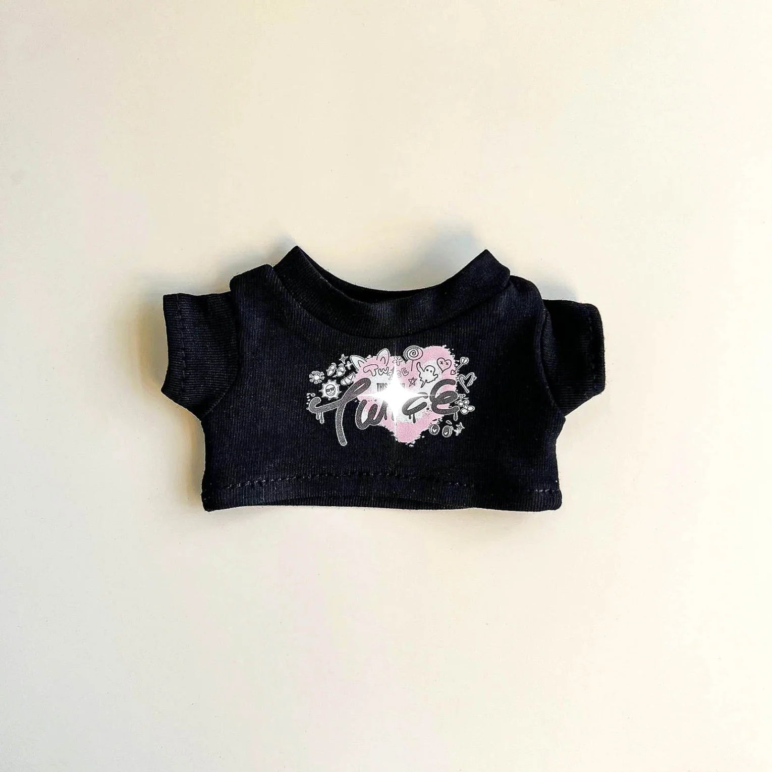 Labubu Pink Signal Idol Tee Outfit — With Mini Fan Lightstick (2 Items)