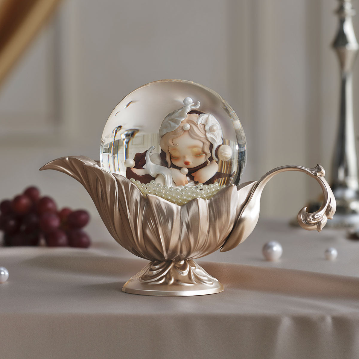 SKULLPANDA The Feast Begins Series Crystal Ball