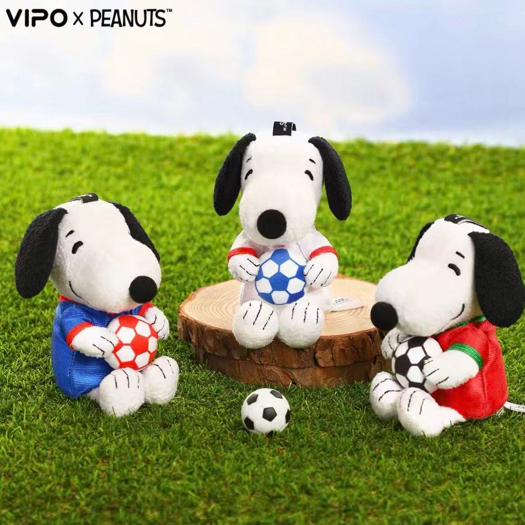 VIPO × PEANUTS Snoopy Football Series Plush Pendant Blind Box