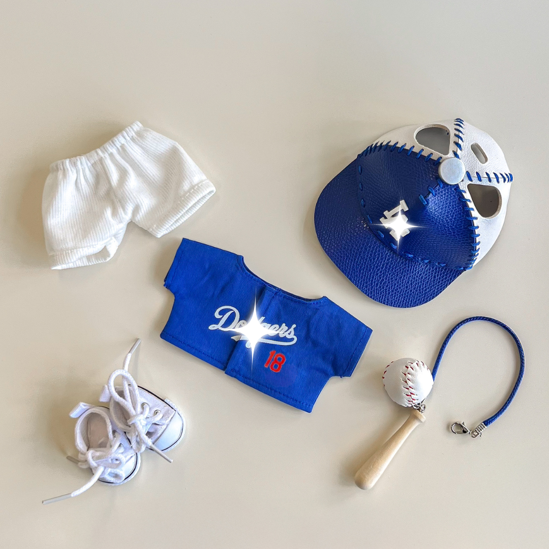 Labubu Baseball Outfit Set – Blue No. 18 Edition