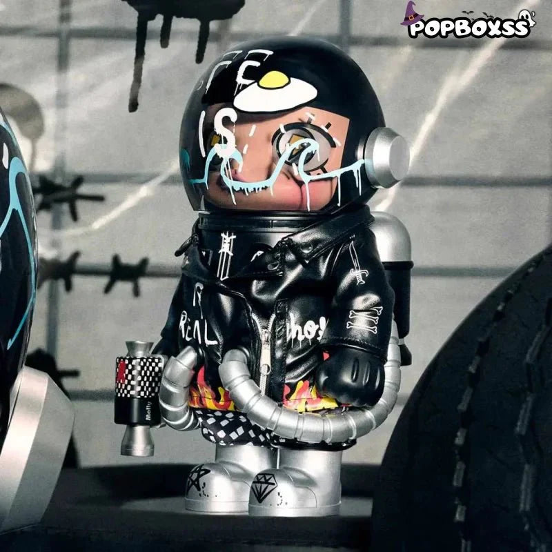 MEGA SPACE MOLLY 400% Trevor Andrew