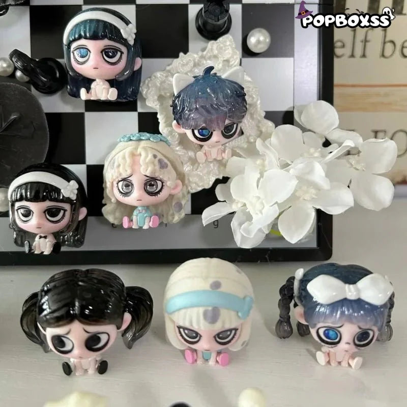 KiKi Sitting In A Row Series Beans Blind Bag