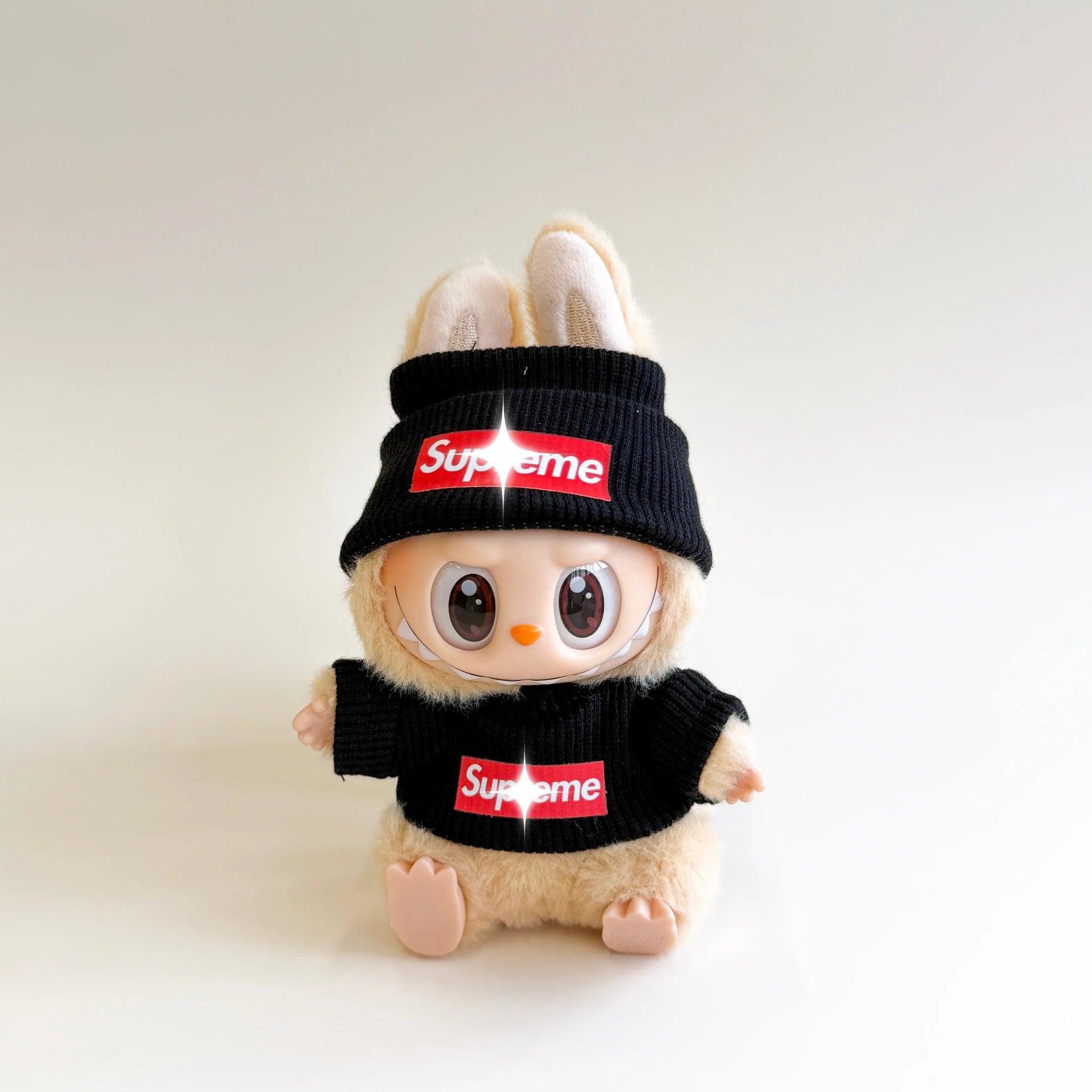 Labubu Streetwear Outfit Set – Beanie & Sweatshirt