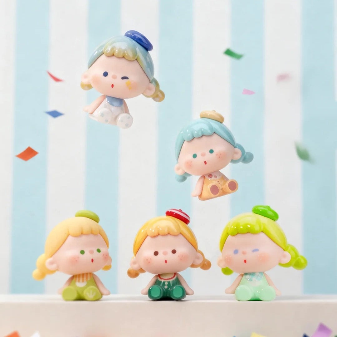 Vuuyoo Cute & Fun Amusement Park Series Mini Beans Figures. Blind Bag