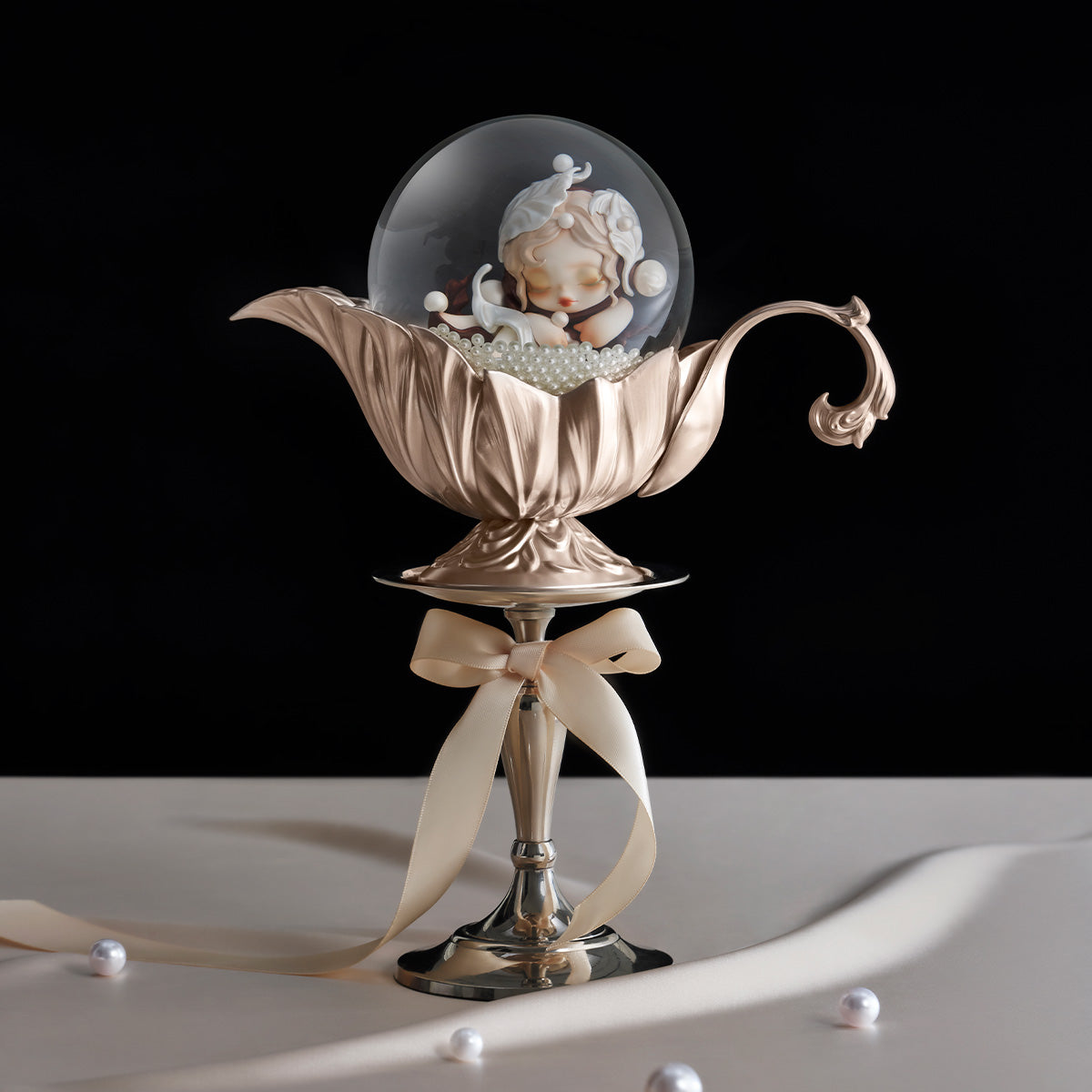 SKULLPANDA The Feast Begins Series Crystal Ball