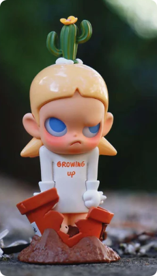 Zsiga Growing Up PVC Figure