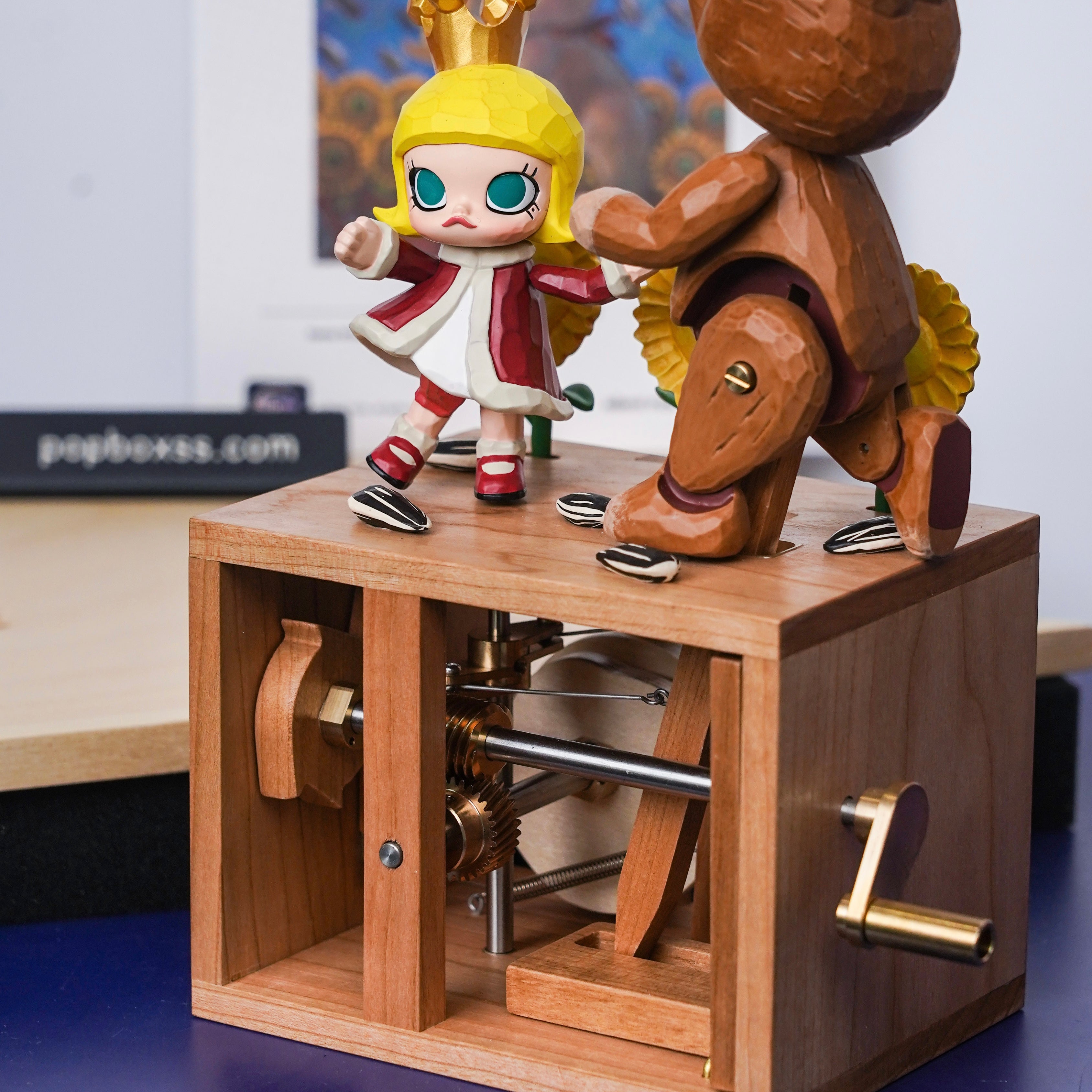 MOLLY Dancing with the bear 20th Anniversary Exhibition Limited Edition Figure