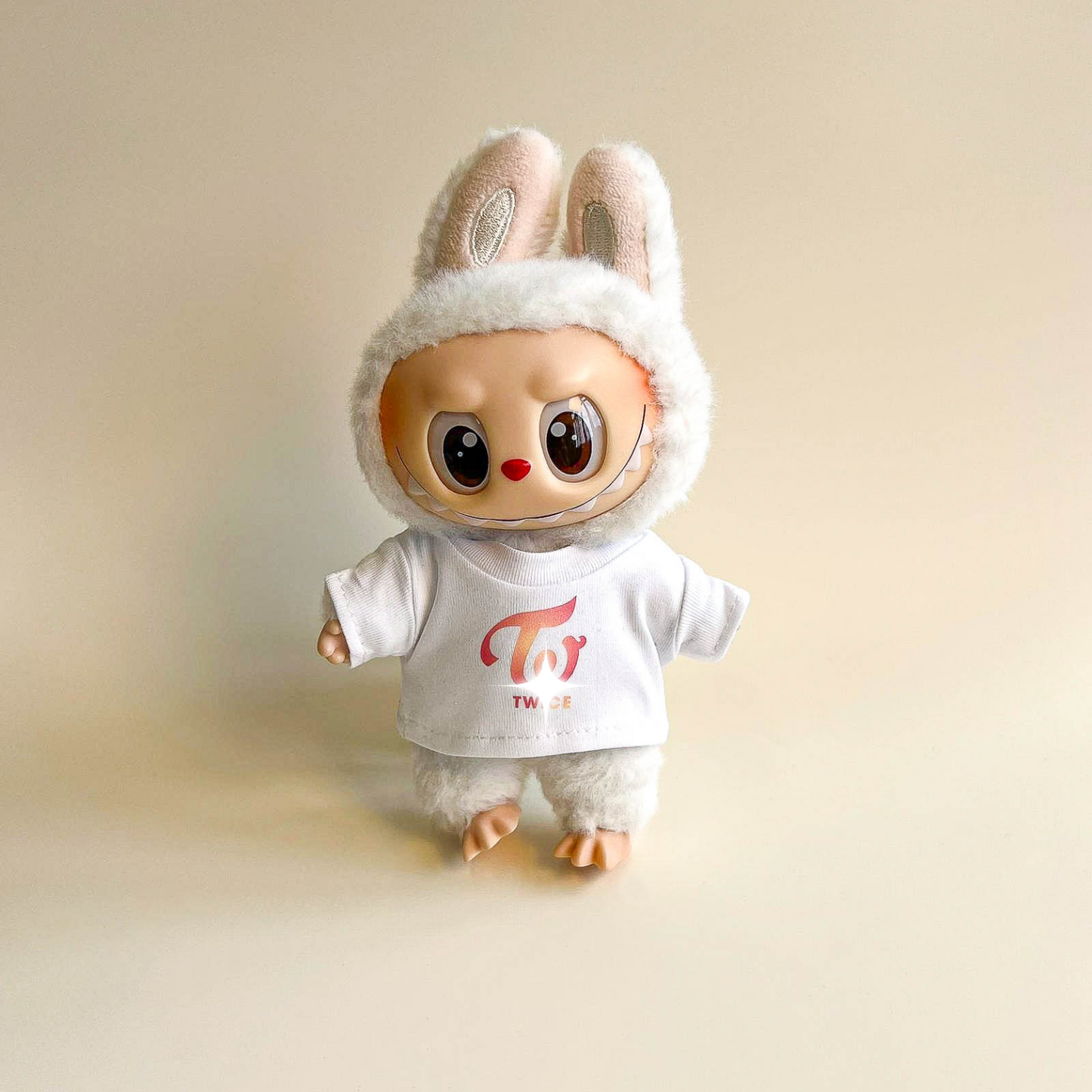 Labubu Pink Signal Idol Logo Tee Outfit (Colored) — With Mini Fan Lightstick (2 Items)