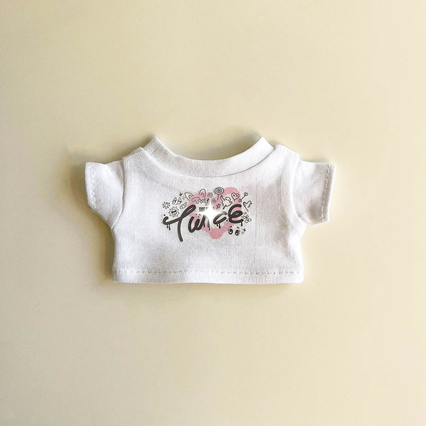 Labubu Pink Signal Idol Tee Outfit — With Mini Fan Lightstick (2 Items)